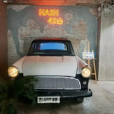 Hash Apartment with unique chill design at Silom Soi 3