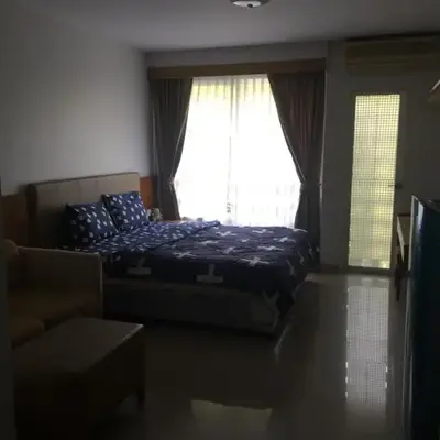 Savi Rooms Premium studio near bkk Piyavet hospital near most famous pubs