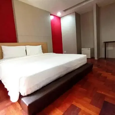 XX GO INN Silom Road -BTS Saint Louis