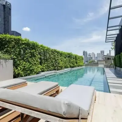 Luxury condo right next to BTS Thonglor!