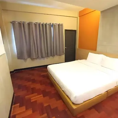XX GO INN Silom BTS Surasak - สุรศักดิ์