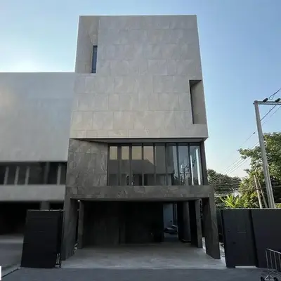 Luxury Home Office Srinakarin