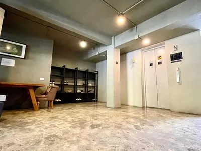 Gallery image of Dancenter The Spades Hostel in Bangkok