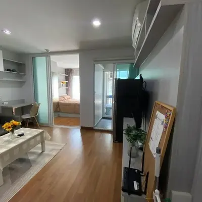 Stunning Condo - BTS On Nut - Pool