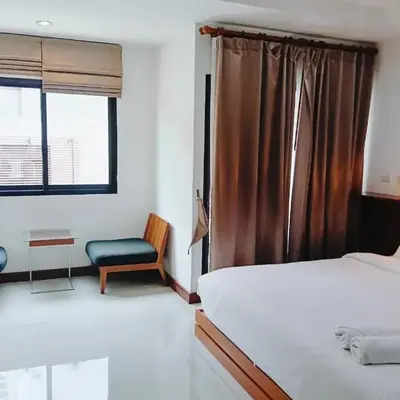 XX Yon INN Sukhumvit 4- BTS Nana