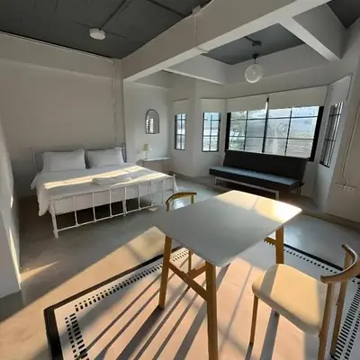 Yellow Place Sukhumvit Soi 2 -เยลโล เพลส สุขุมวิทซอย 2