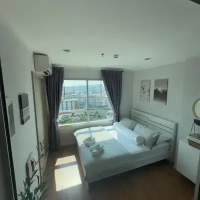 Minimalist Condo in Pinklao