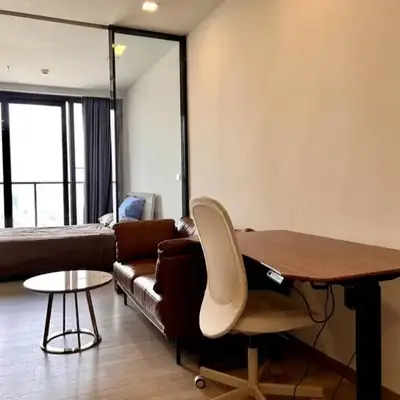 40th Fl Skyview with Standing Desk Pool and Gym