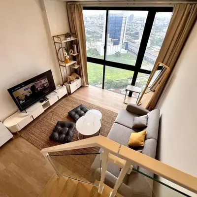 High Floor Loft with Pool and Gym