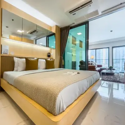 BTS Thong Lol Large 52 sqm l Pool and Gym l Sontana