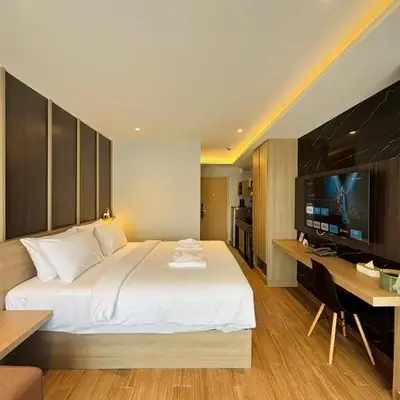 J5 Hotel