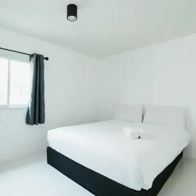 XX SleepPOP Sukhumvit 42 - BTS Ekkamai Station - Bangkok