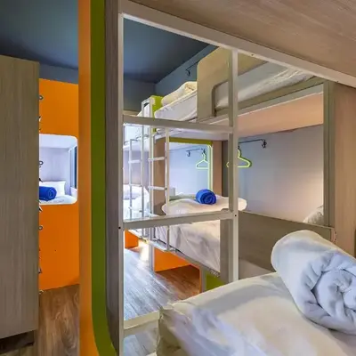 iSanook Hostel