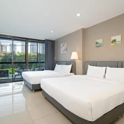 Grand 3BR Townhouse in the Heart of BKK - Emsphere