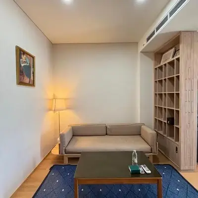 Sky Luxury Near BTS Ekkamai pool gym Netflix