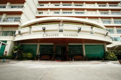 a building with the entrance to a carnegie marowment at Chaidee Mansion in Bangkok