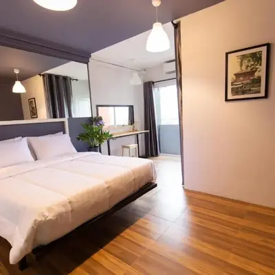 Mango 10 House
