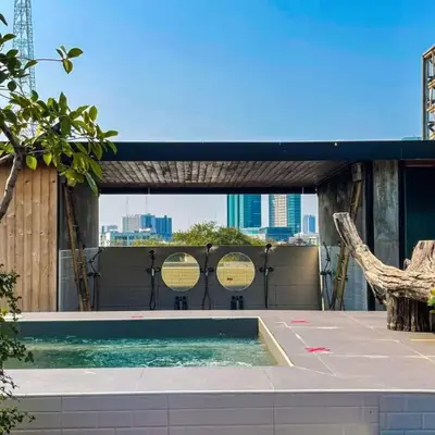 Blu Cabin Ari Stylish Gay Poshtel