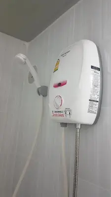 a hair dryer is attached to a wall at ป๊อปปูล่า คอนโด อาคาร C4 impact เมืองทองธานี in Nonthaburi
