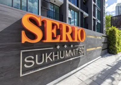 a sign for a sireko sukhumvit building at Comfy Condo On Nut in Bangkok